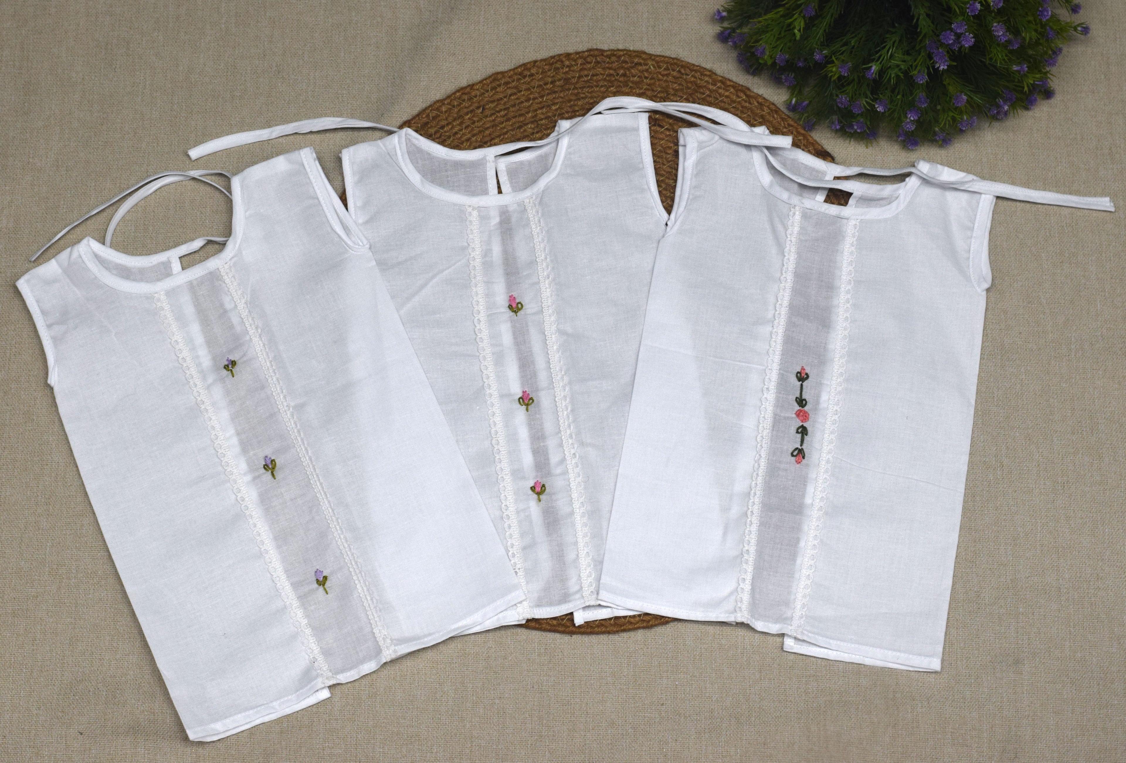 Kids Kerala Kettuduppu Blouse – Classic White with Floral Embroidery (3 Designs)