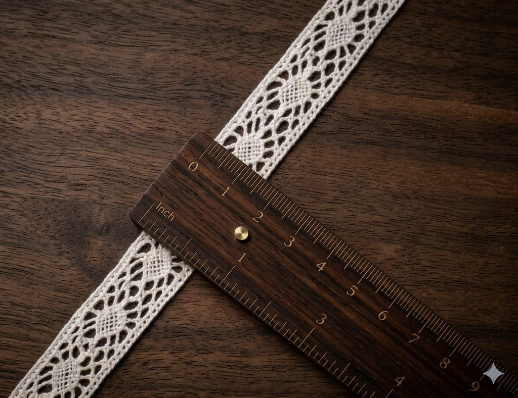 White/Beige Lace Trim - 1.5 cm Width - 10M / 20M Roll