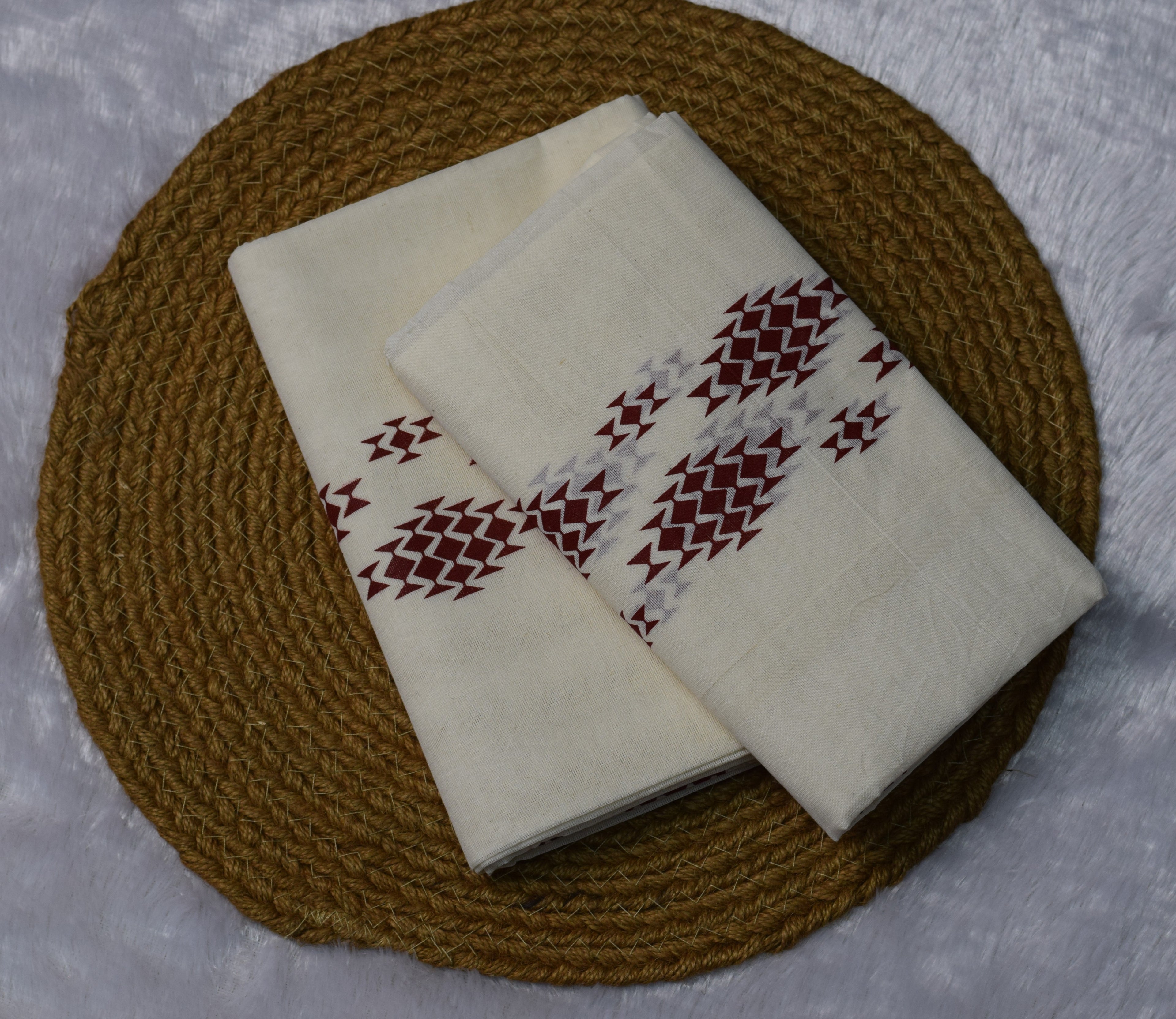 Off-White Cotton Set Mundu with Maroon Geometric Print - View 3 - Cotton - Nushio