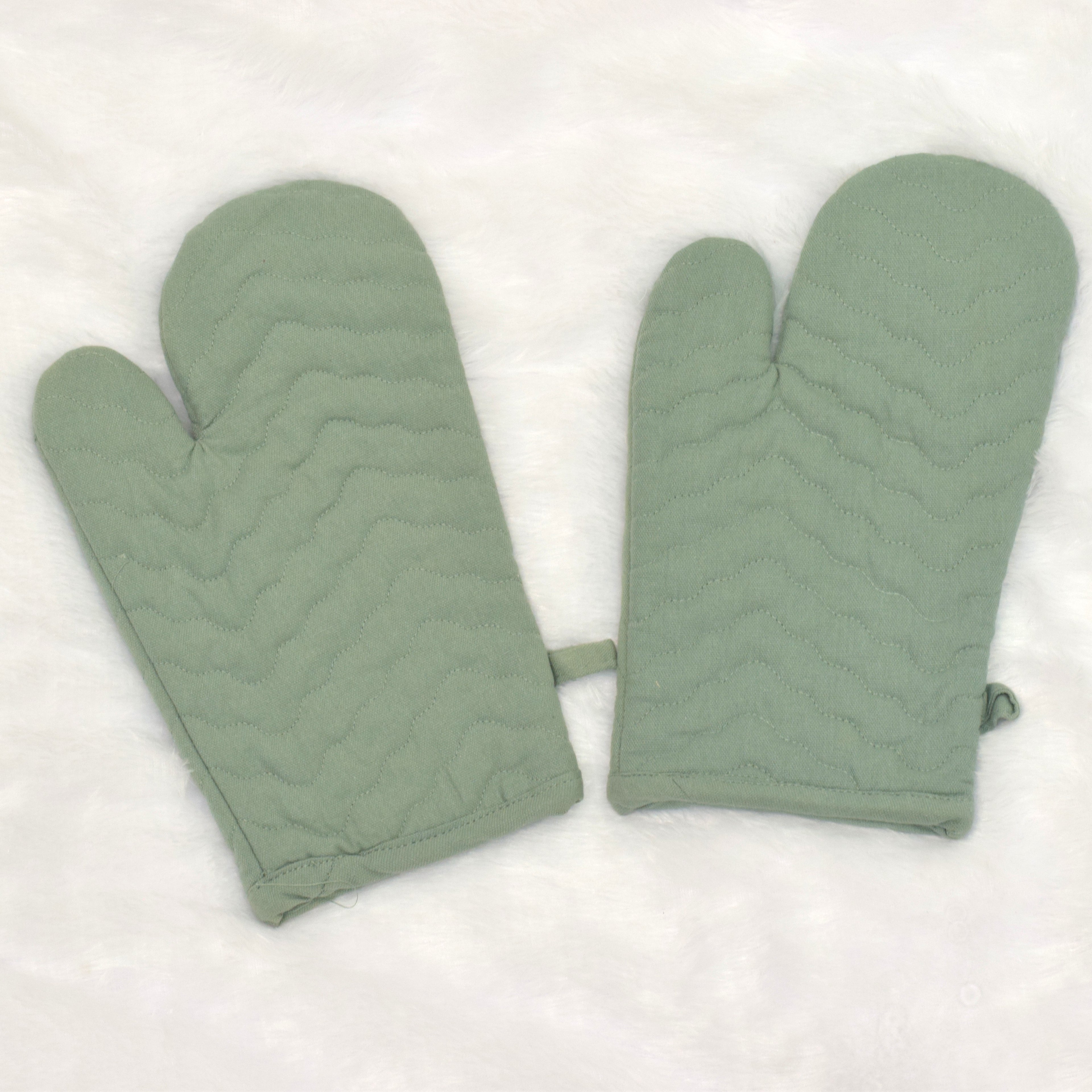 Soft Cotton Quilted Oven Gloves – Heat Resistant Kitchen Mitts (Set of 2)