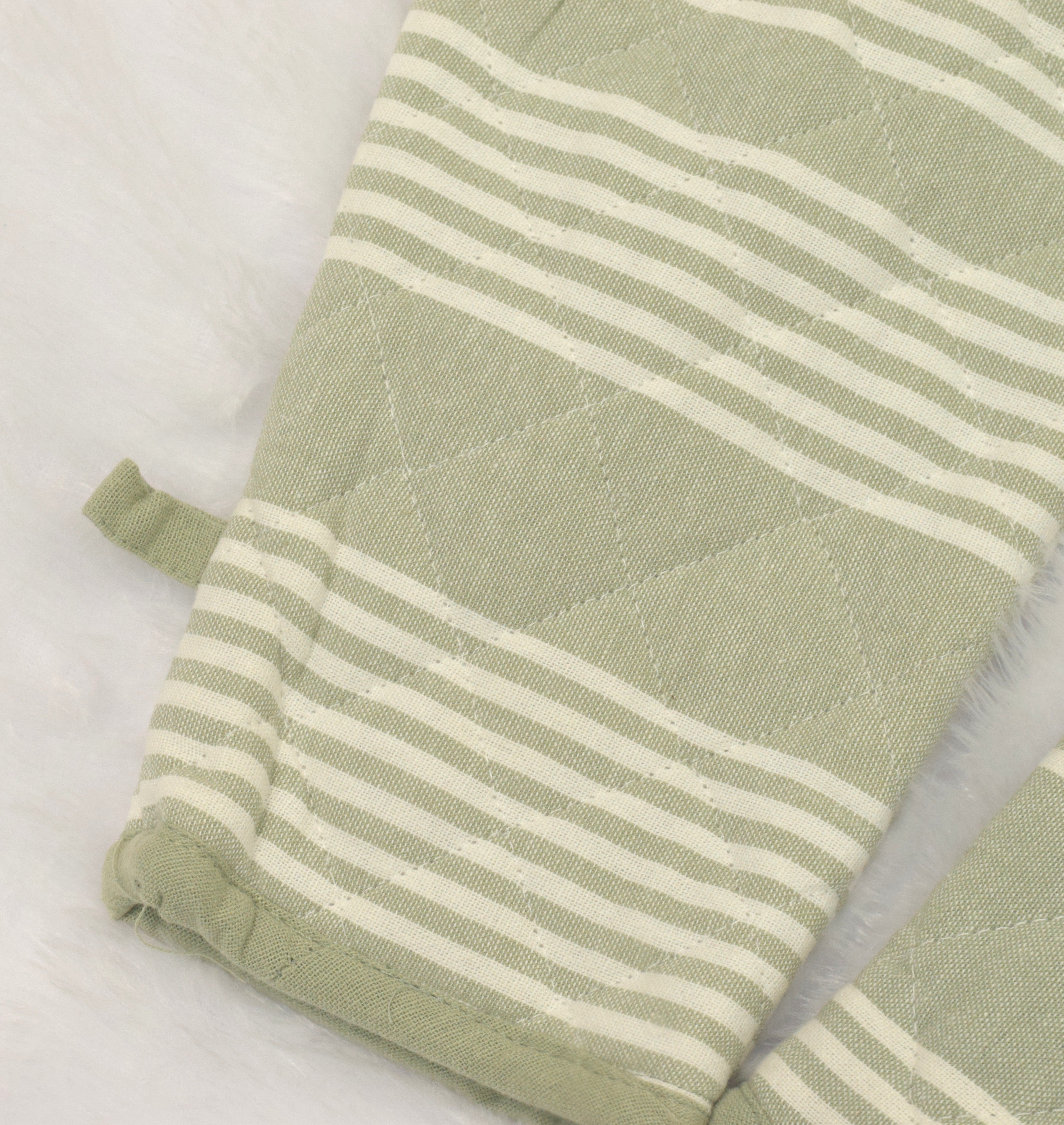 Striped Cotton Quilted Oven Gloves – Heat Resistant Kitchen Mitts (Set of 2)
