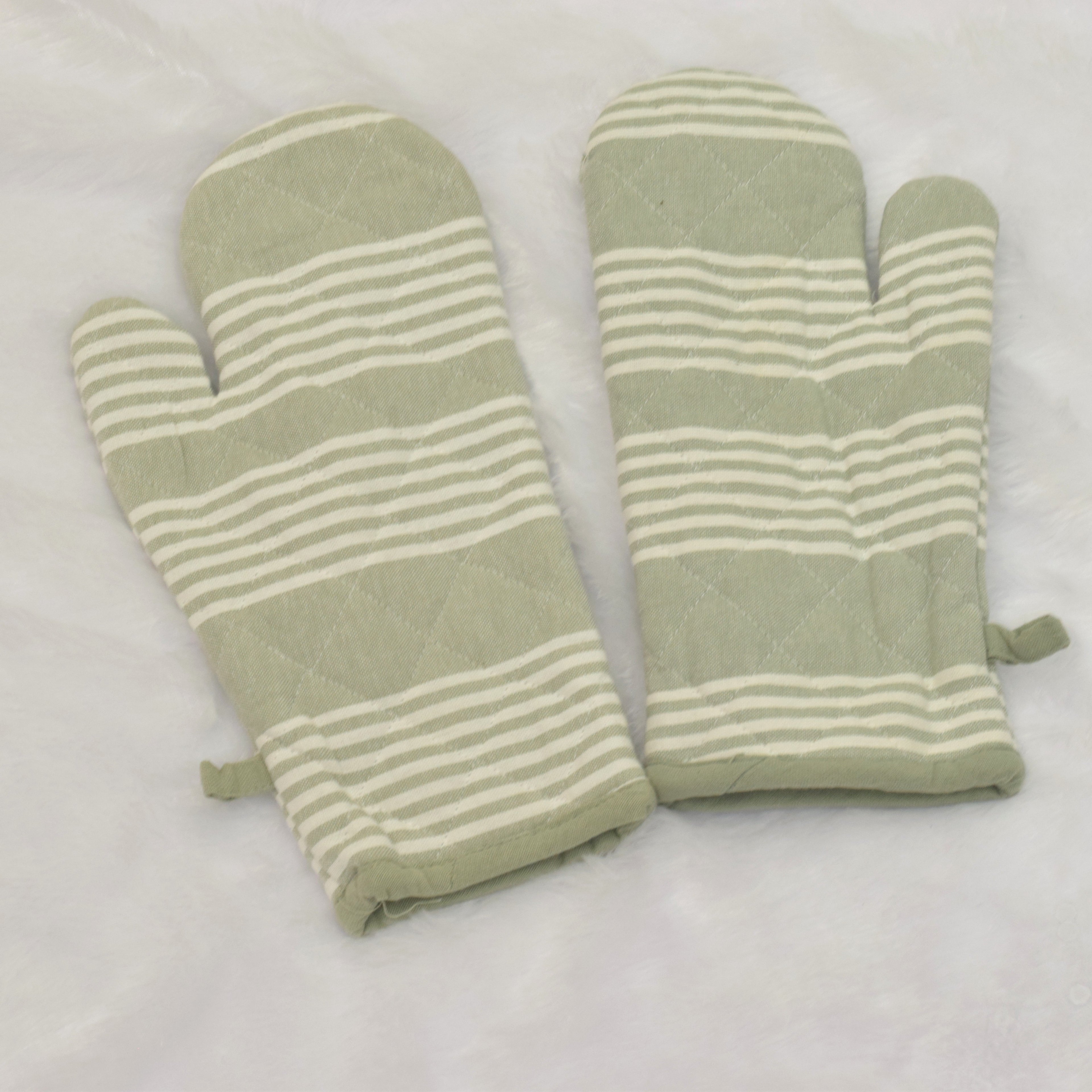 Striped Cotton Quilted Oven Gloves – Heat Resistant Kitchen Mitts (Set of 2)