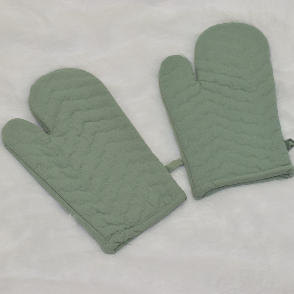Soft Cotton Quilted Oven Gloves – Heat Resistant Kitchen Mitts (Set of 2)