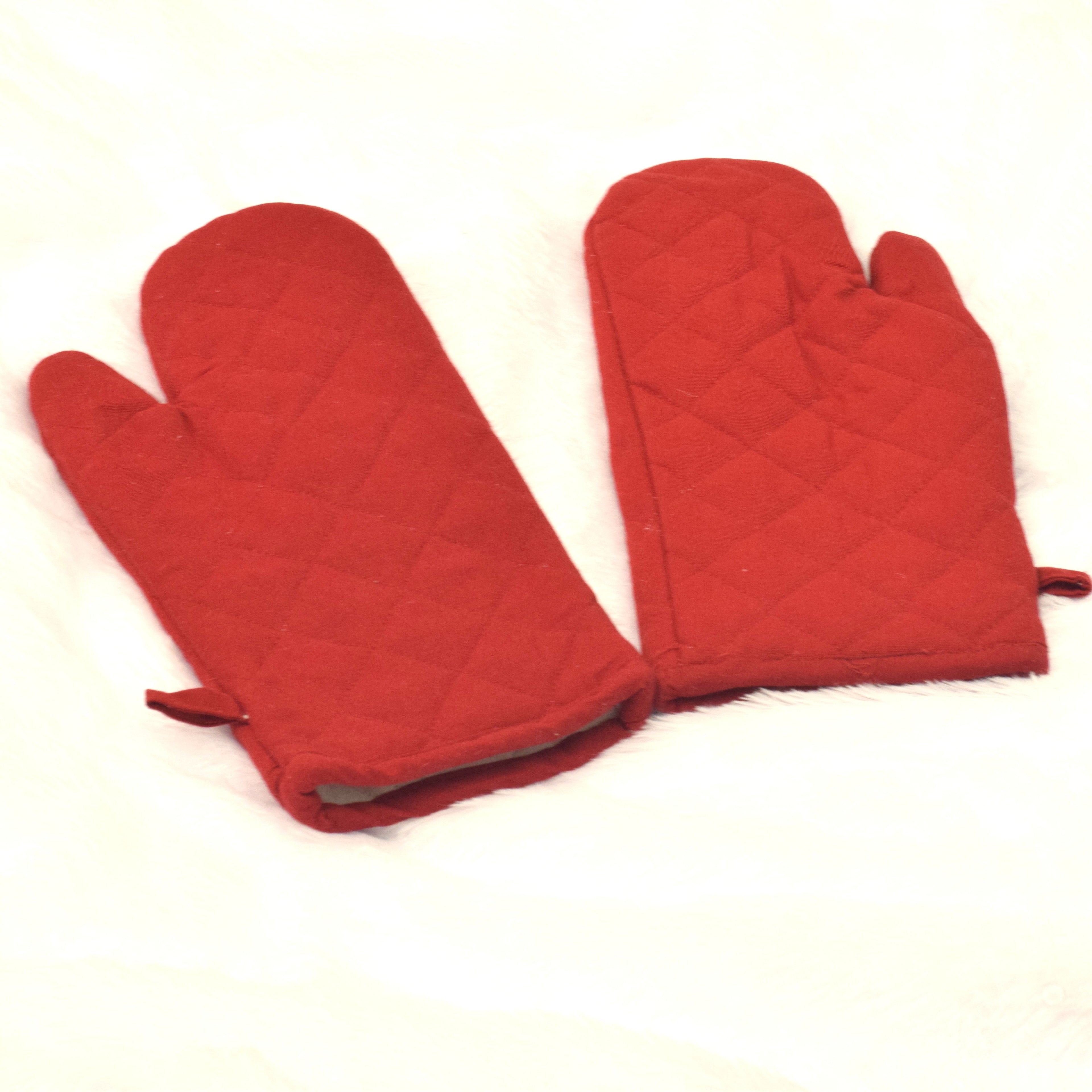 Premium Heat Resistant Quilted Oven Gloves – Set of 2 - View 3 - Nushio