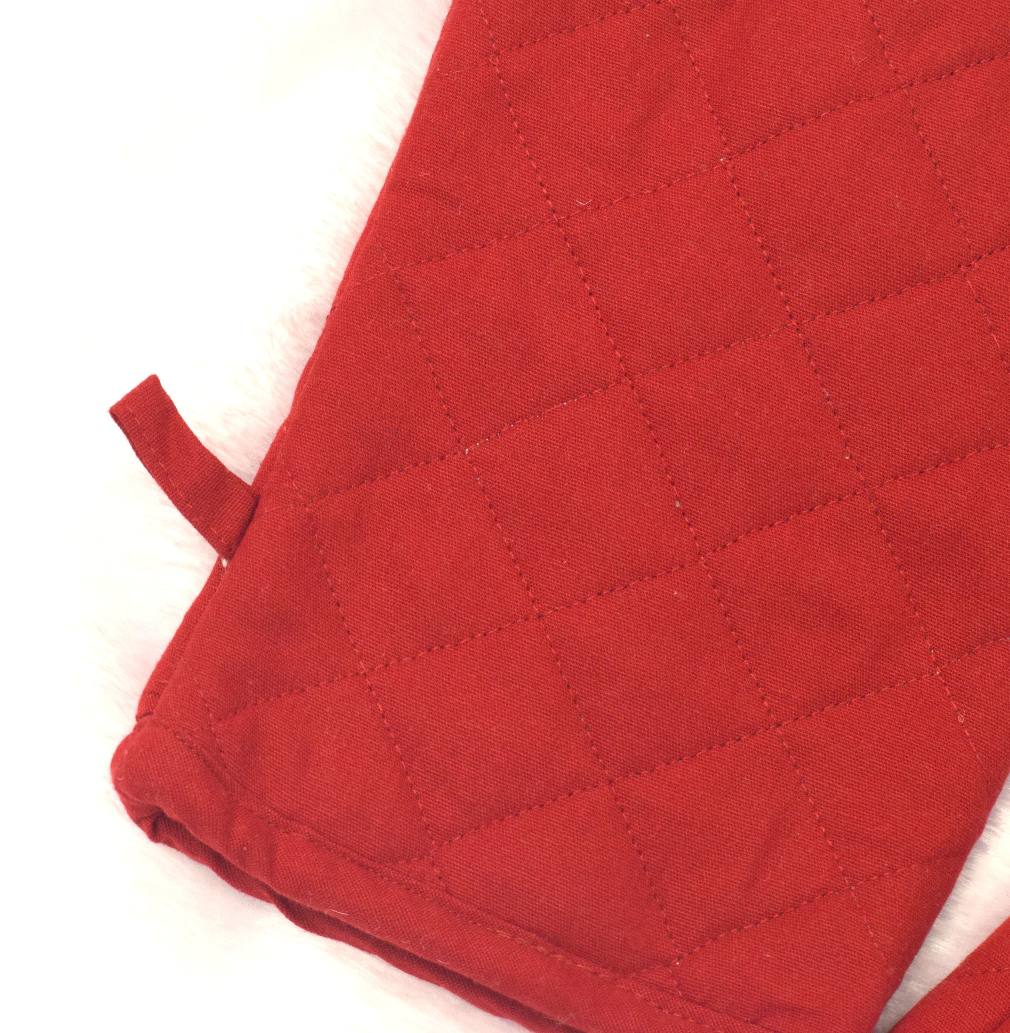 Premium Heat Resistant Quilted Oven Gloves – Set of 2