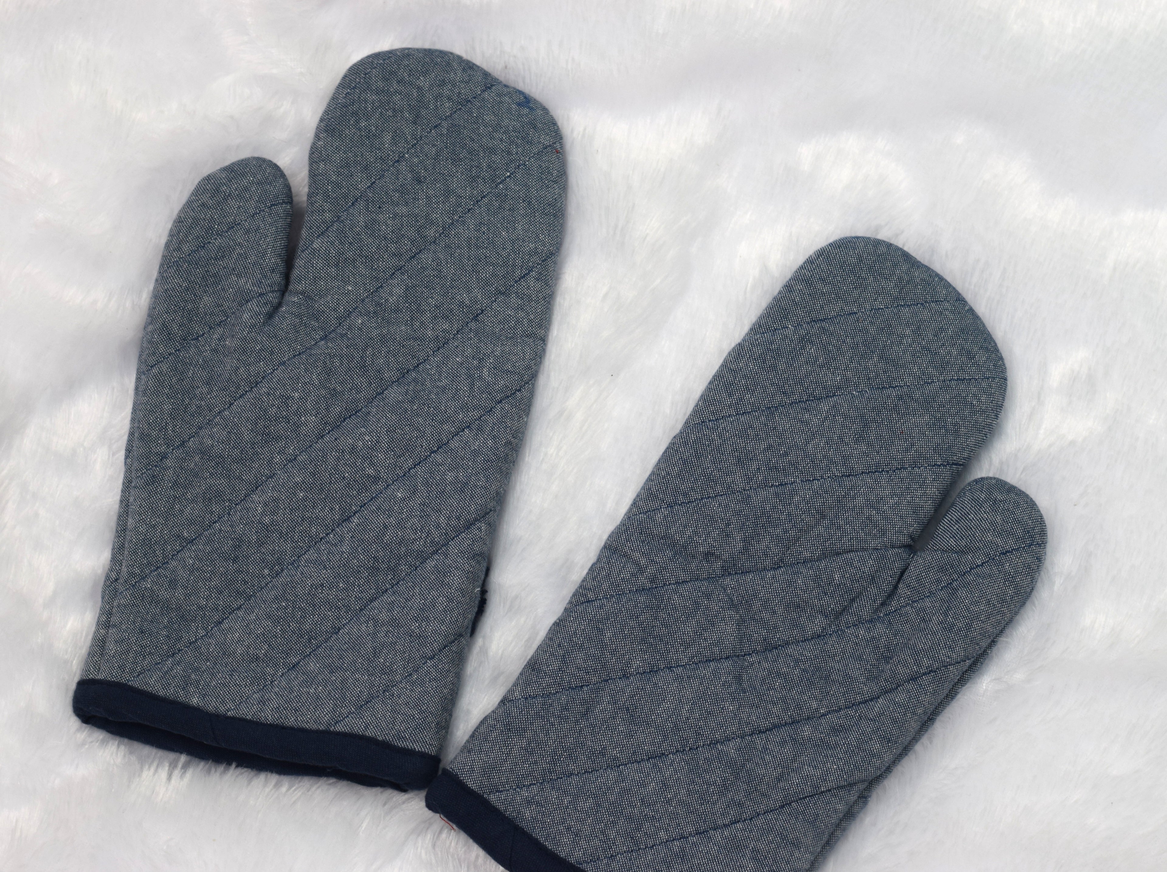 Premium Quilted Heat Resistant Oven Gloves – Grey Cotton Kitchen Mitts (Set of 2)