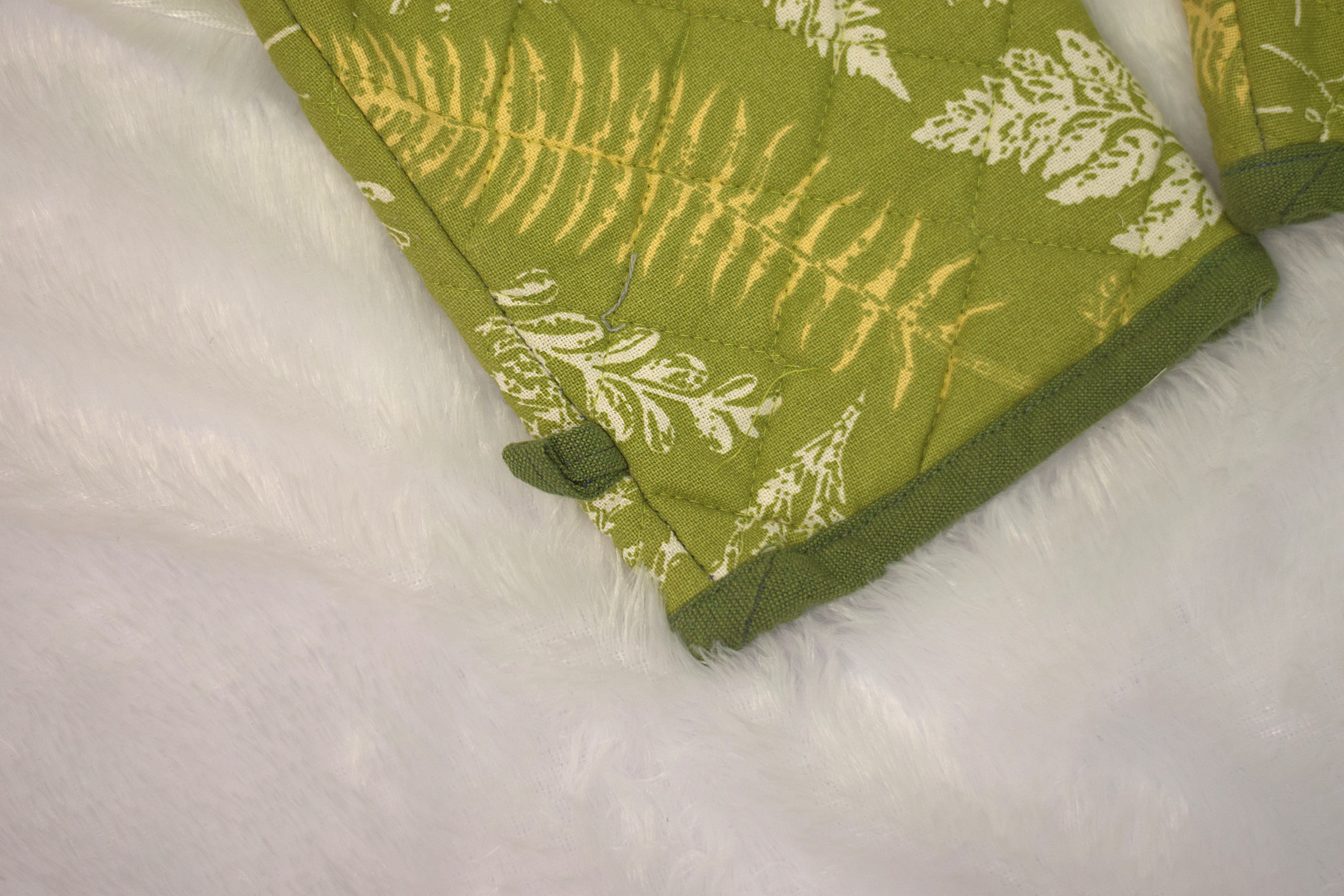 Green Leaf Print Cotton Oven Gloves - Set of 2