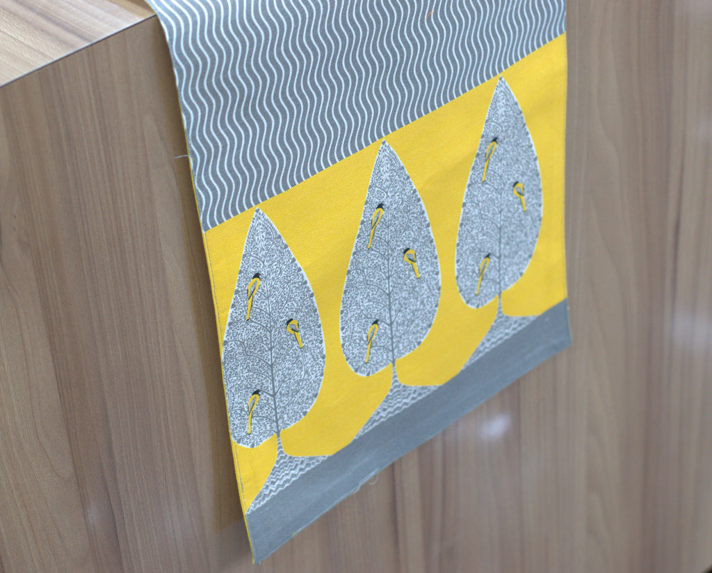 Modern Grey & Yellow Leaf Design Table Runner – 180 × 30 cm
