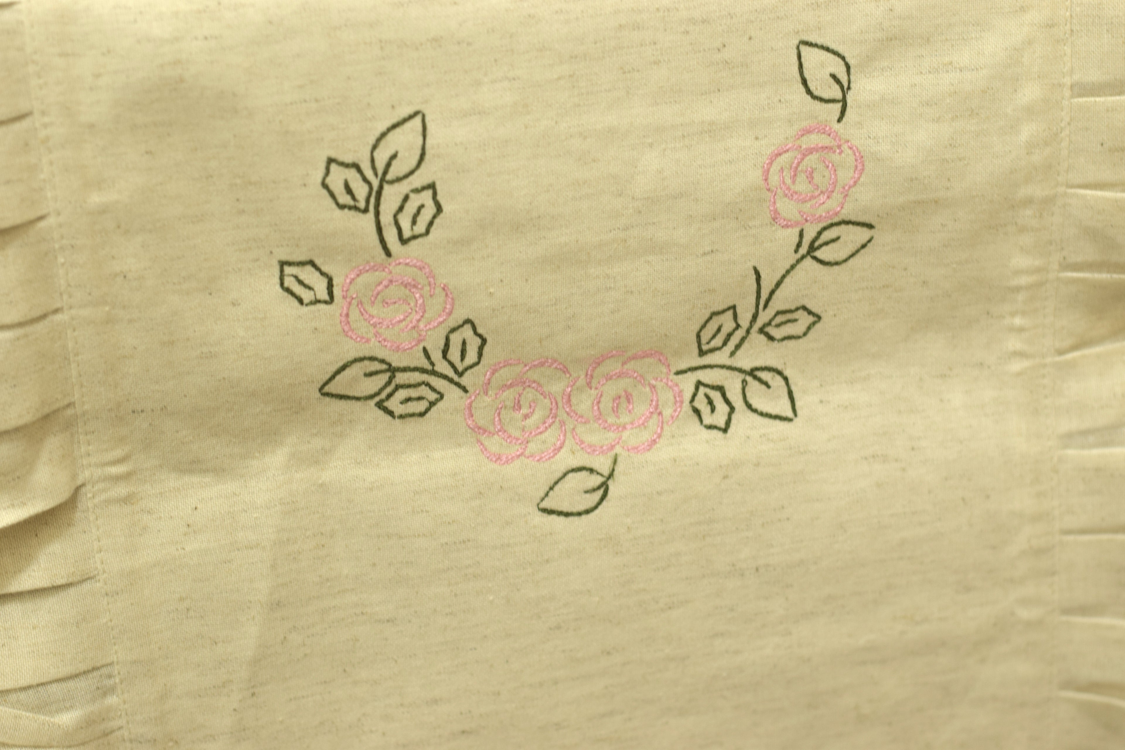 Embroidered Floral Table Runner with Pleated Border - View 2 - Floral Embroidered - Nushio