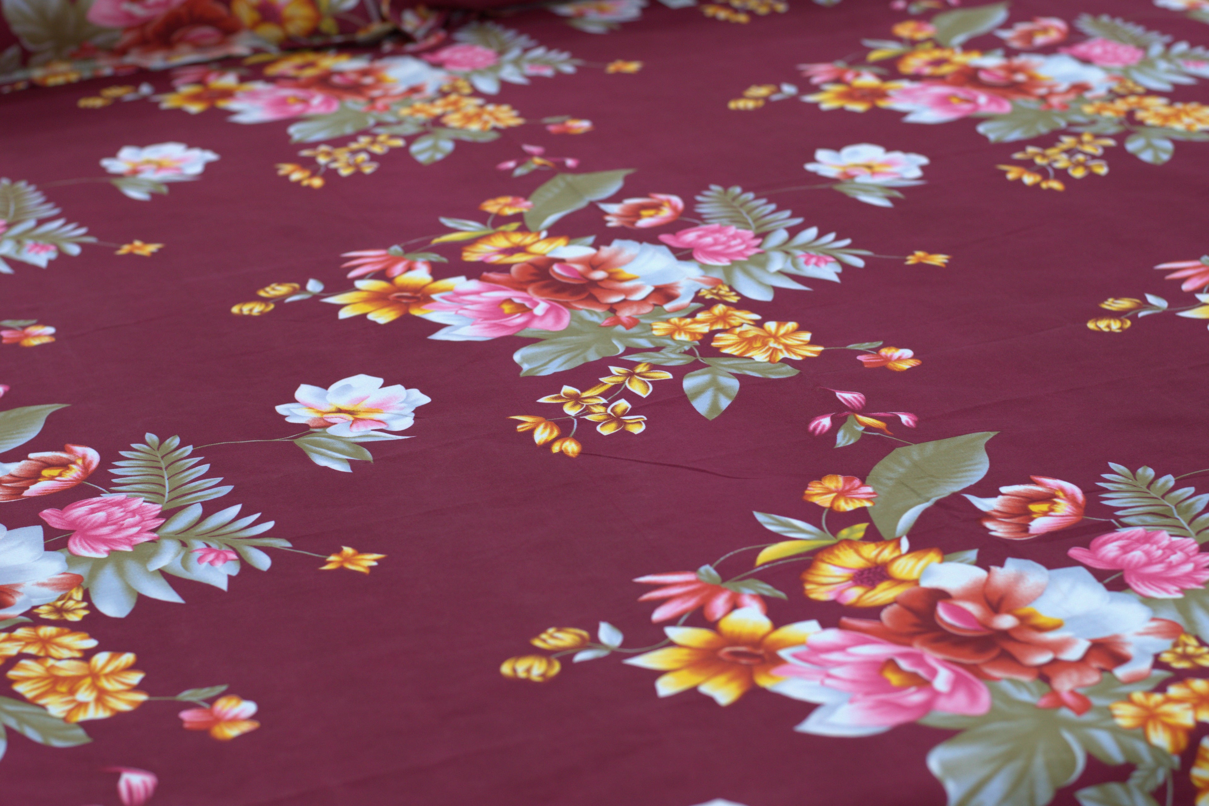 Soft Feel Floral Bed Sheet Set (225 x 250 cm) – Premium Comfort &amp; Elegant Design