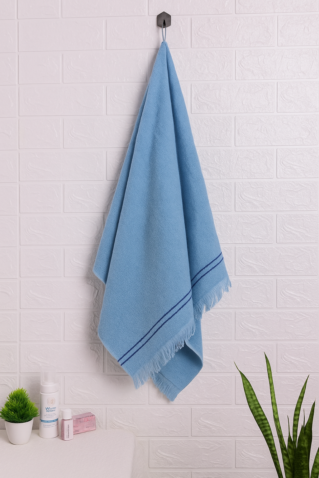 Set of 2 Absorbent Microfiber Hand Towels with Fringed Edges