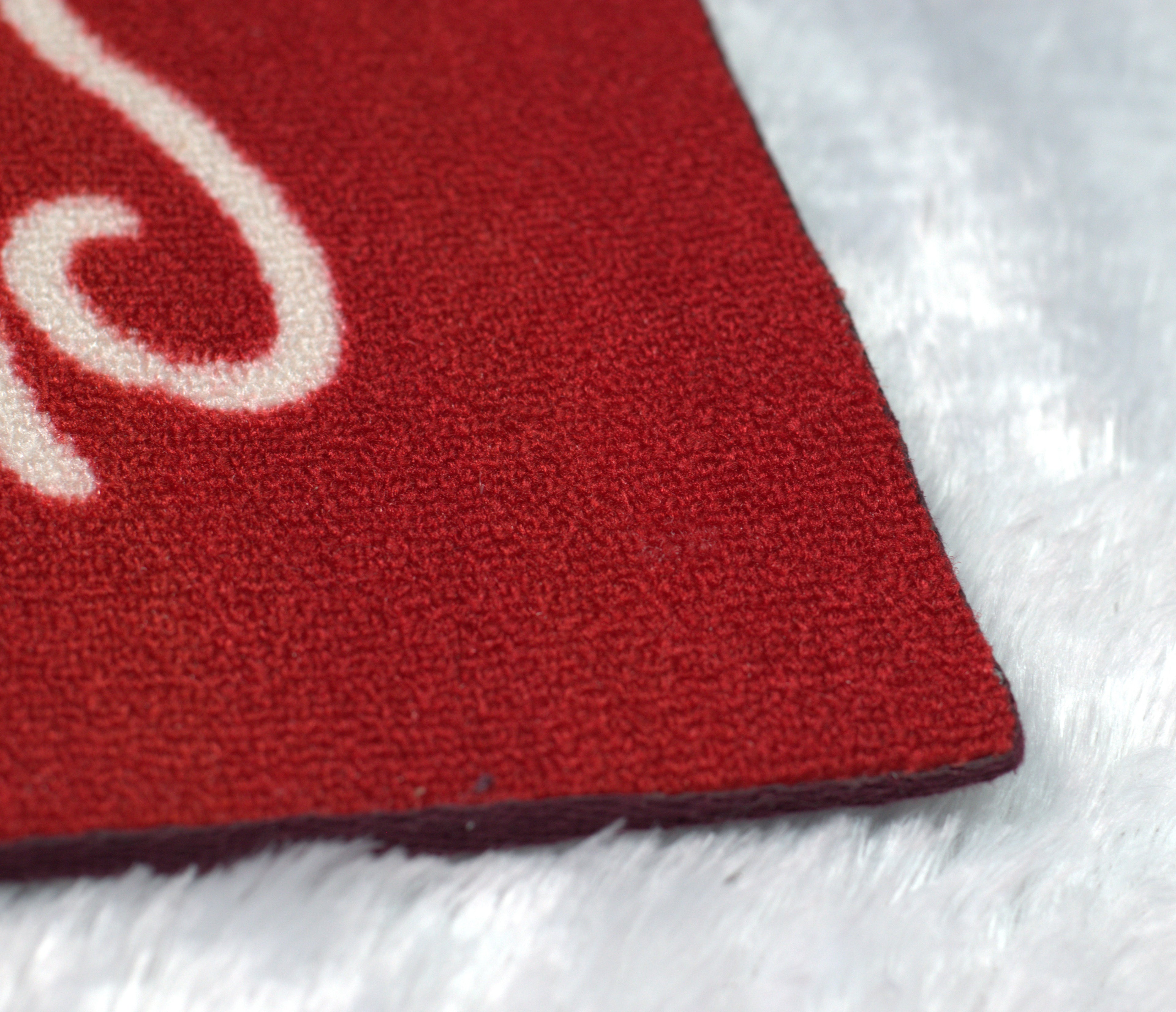 Merry Christmas Festive Door Mat – Red Holiday Welcome Mat for Home Entrance - Detail View - Nushio