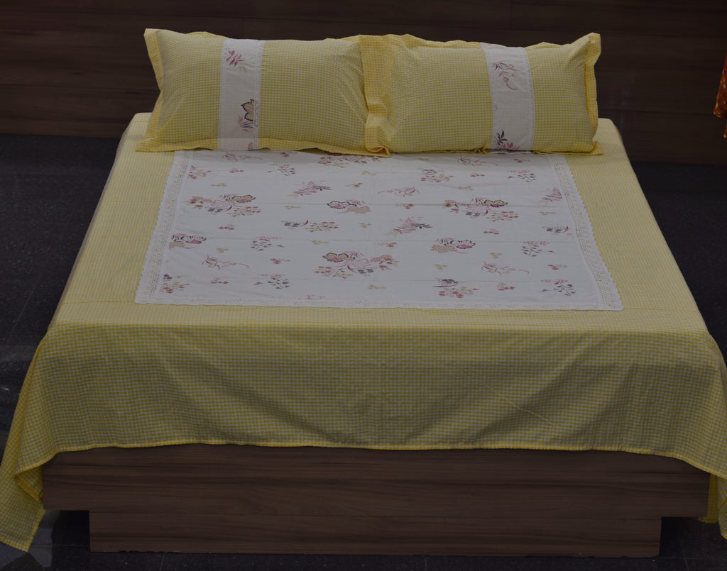 Yellow Gingham Floral Queen Size Bedspread Set (240 x 240 cm)